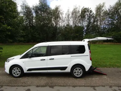 Used Ford Tourneo Titanium 2021 White MPV