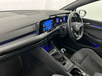 Used VW Golf VIII R-line 150 HP (110 kW) 2022 White Hatchback