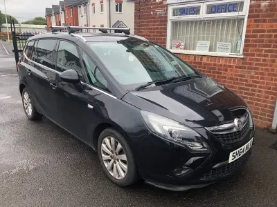Used Vauxhall Zafira 120 HP (88 kW) 2014 Black metallic MPV