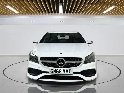 Usado Mercedes CLA180 AMG line 122 HP (89 kW) 2018 Branco Sedan