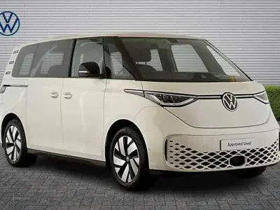 Begagnad VW ID. Buzz Pro 150 kW (204 HK) 2023 Vit Minibuss