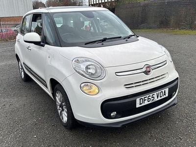 Used Fiat 500L Lounge 85 HP (62 kW) 2015 White MPV