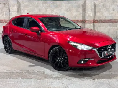 Used Mazda 3 Inclusive 150 HP (110 kW) 2018 Red Hatchback