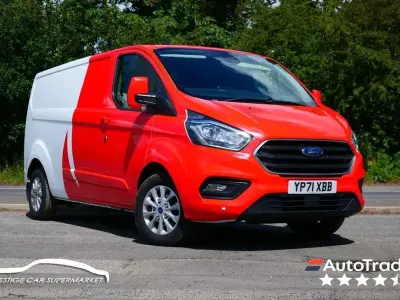 Used Ford Transit Custom Limited 130 HP (95 kW) 2021 White Van