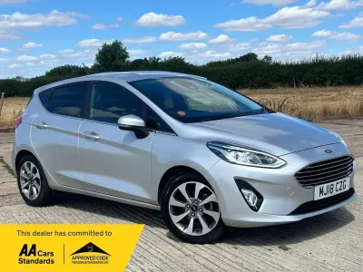 Used Ford Fiesta Zetec 100 HP (73 kW) 2018 Silver Hatchback