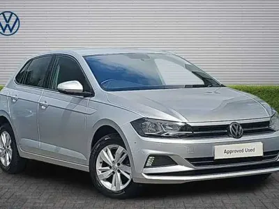 Used VW Polo SE 95 HP (69 kW) 2019 Reflex silver Hatchback