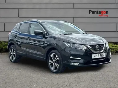 Używany Nissan Qashqai N-Connecta 115 KM (84 kW) 2018 Czarny SUV