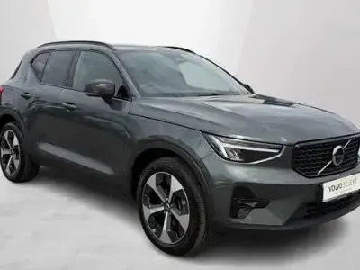Used Volvo XC40 Plus 194 HP (142 kW) 2025 Green SUV