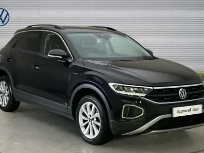 Usado VW T-Roc Match 150 HP (110 kW) 2024 SUV