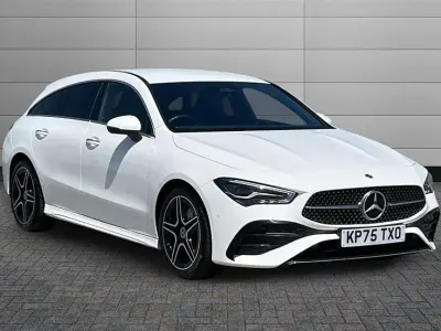 Used Mercedes CLA200 Executive 163 HP (119 kW) 2025 Polar white Estate