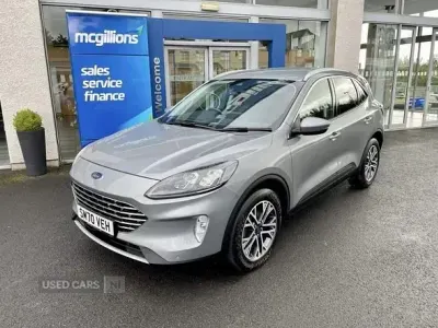 Używany Ford Kuga Titanium 120 KM (88 kW) 2021 Srebrny SUV