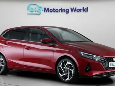 Used Hyundai i20 Premium 101 HP (74 kW) 2023 Red Hatchback