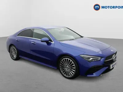Usado Mercedes CLA200 AMG Line Premium 163 HP (119 kW) 2025 Azul Coupé