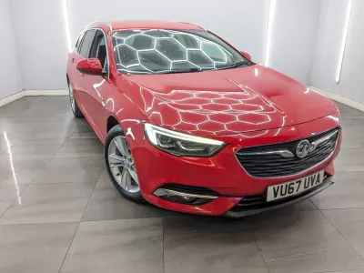 Used Vauxhall Insignia Elite 136 HP (100 kW) 2017 Red Estate