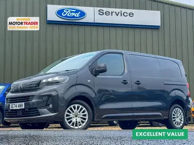 Begagnad Peugeot Expert 145 HK (106 kW) 2024 Grå Van