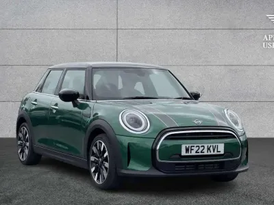 Used Mini Cooper Exclusive 136 HP (100 kW) 2022 British racing green iv Hatchback