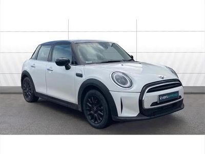 Used Mini Cooper Classic 156 HP (114 kW) 2023 White Hatchback