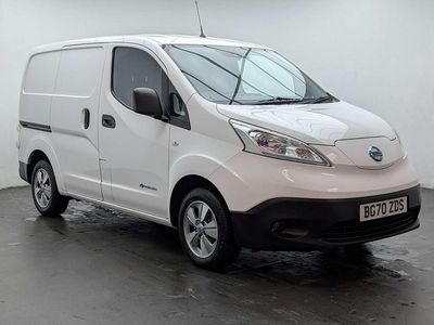 Used Nissan e-NV200 Tekna 80 kW (109 HP) 2021 White MPV