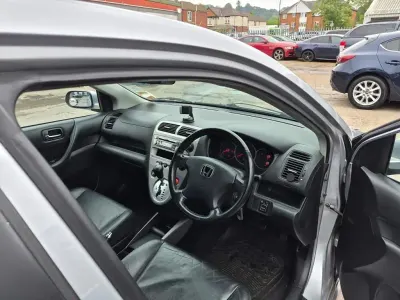 Used Honda Civic Executive 110 HP (80 kW) 2005 Silver Hatchback