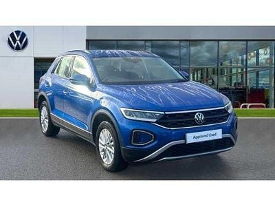Used VW T-Roc Life 150 HP (110 kW) 2022 Ravenna blue metallic SUV