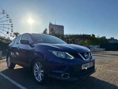 Used Nissan Qashqai Acenta Premium 115 HP (84 kW) 2014 Blue SUV