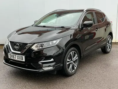 Used Nissan Qashqai N-Connecta 110 HP (80 kW) 2017 Black SUV