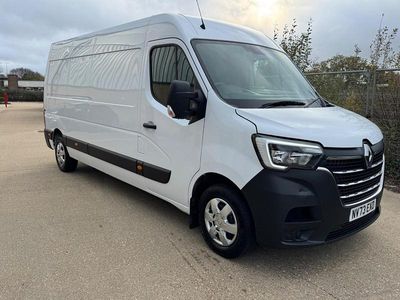 White Used 2023 Renault Master Van | £18,995 (Fair price)