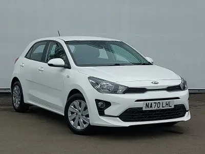 Używany Kia Rio 84 KM (61 kW) 2020 Biały Hatchback