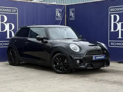 Used Mini Cooper S Hatch 192 HP (141 kW) 2021 Black Hatchback