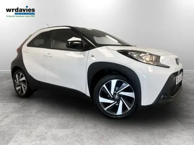 Used Toyota Aygo X 72 HP (52 kW) 2024 White SUV