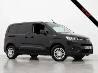 Used Toyota Proace 100 kW (136 HP) 2023 Black MPV