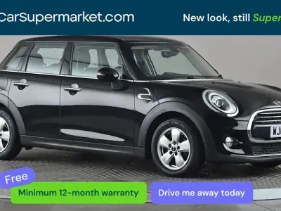 Używany Mini Cooper Classic 136 KM (100 kW) 2019 Czarny Hatchback