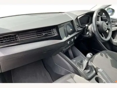 Gebraucht Audi A1 Design 95 PS (69 kW) 2023 Weiß SUV