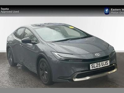 Used Toyota Prius Design 220 HP (161 kW) 2025 Grey Hatchback