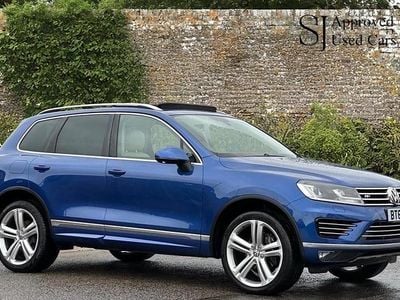 Blue Used 2016 VW Touareg R-line Plus SUV | £16,990 (Expensive)