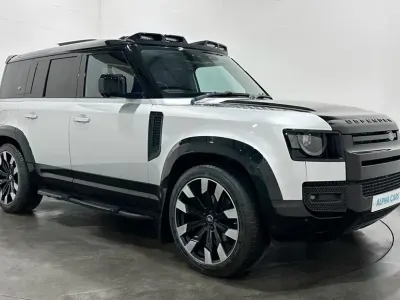 Used Land Rover Defender First Edition 240 HP (176 kW) 2020 Silver SUV