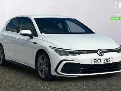 Used VW Golf VIII R-line 150 HP (110 kW) 2024 Hatchback
