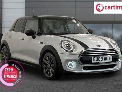 Begagnad Mini Cooper Exclusive 136 HK (100 kW) 2019 Silver Halvkombi