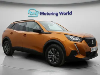 Usado Peugeot 2008 Active+ 100 HP (73 kW) 2023 Laranja SUV