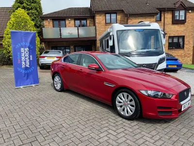 Used Jaguar XE Prestige 163 HP (119 kW) 2017 Red Sedan