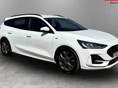 Used Ford Focus ST-Line 125 HP (91 kW) 2023 White Estate