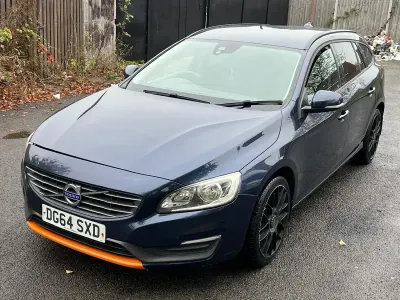 Usado Volvo V60 Business Edition 181 CV (133 kW) 2014 Azul Familiar