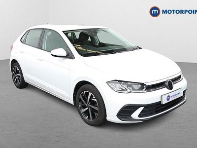 Begagnad VW Polo Life 2022 Vit Halvkombi