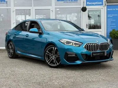 Gebraucht BMW 220 M Sport 190 PS (139 kW) 2021 Blau Coupé