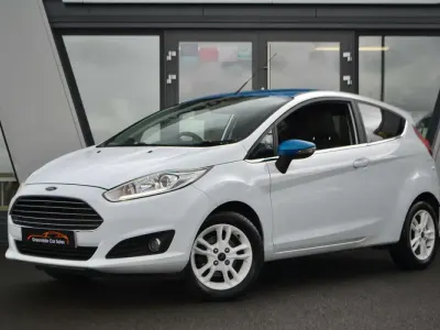 Used Ford Fiesta Zetec 82 HP (60 kW) 2017 White Hatchback