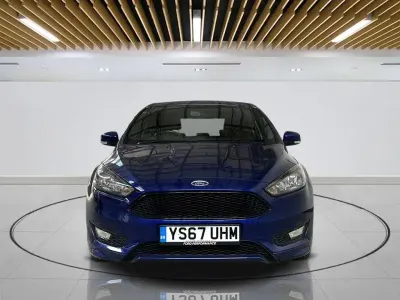 Used Ford Focus ST-Line 140 HP (102 kW) 2017 Blue Hatchback