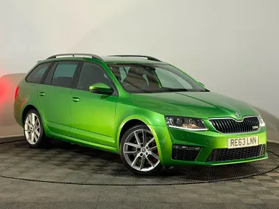 Used Skoda Octavia vRS 190 HP (139 kW) 2013 Green Estate