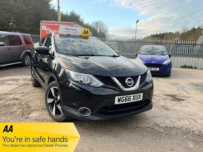 Used Nissan Qashqai N-Connecta 115 HP (84 kW) 2017 Black SUV