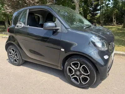 Used Smart ForTwo Coupé Premium 71 HP (52 kW) 2017 Black Coupe