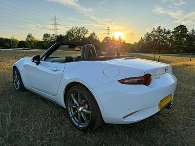 Used Mazda MX5 Inclusive 158 HP (116 kW) 2015 White Cabriolet